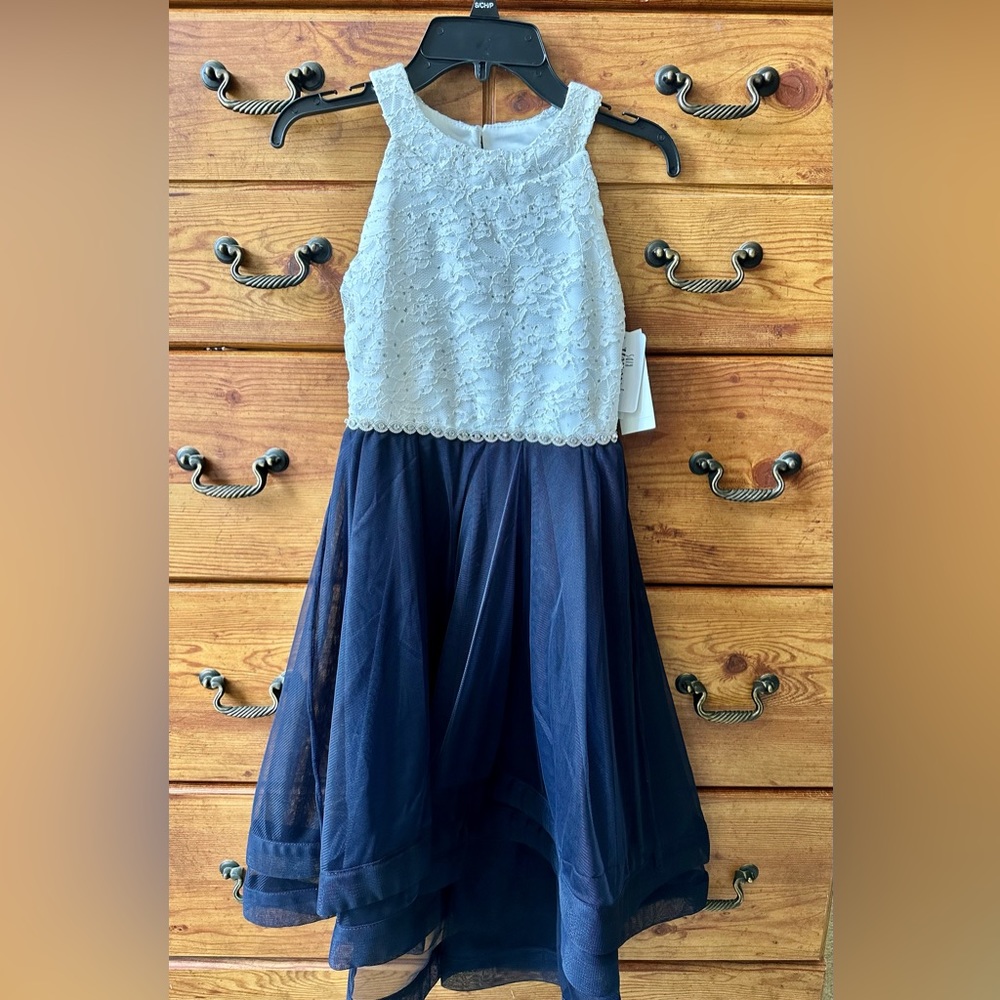 Speechless girls size 8 low to high formal dress (navy blue/white)